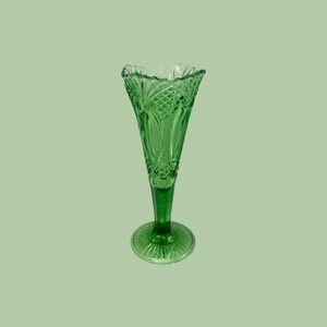 Vintage EAPG Emerald Green Pineapple & Fan 10" Art Glass Vase